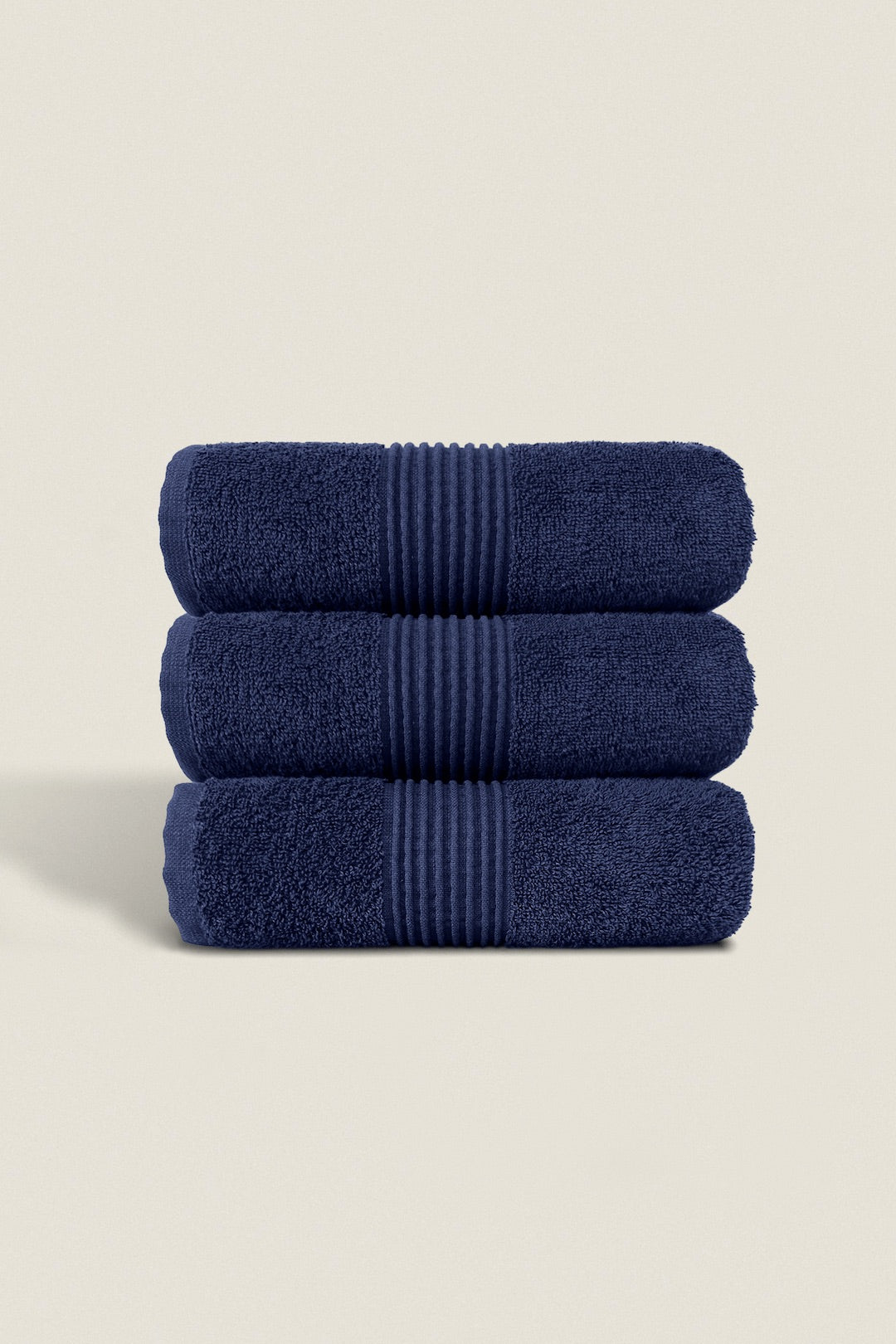 Luxurious bath towel set bundles featuring ultra-soft, plush towels in coordinated colors, crafted for everyday comfort and elegant bathroom decor.